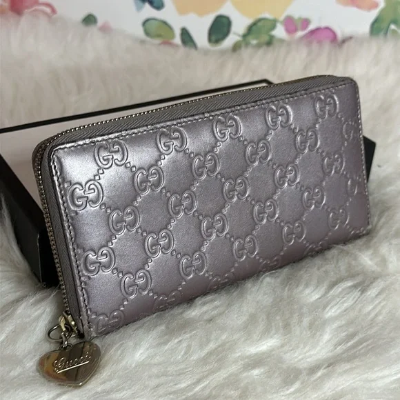 💯Authentic Gucci Zipped Around Long Wallet🍀 - Picture 3 of 16